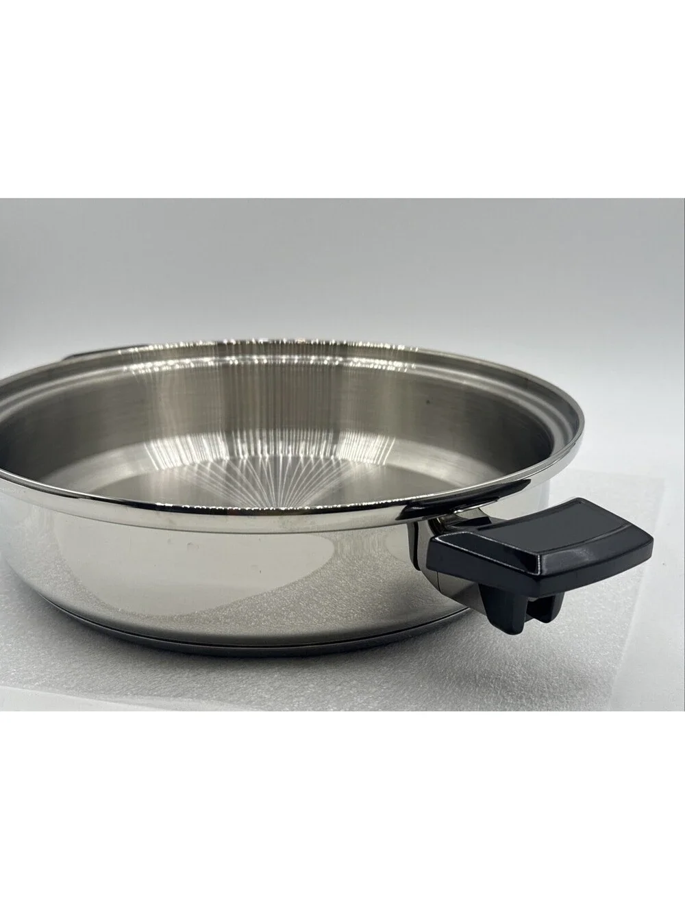 Vintage Kitchen Craft Stainless Steel West Bend Pan Skillet Unused 10.75” X 2.5”